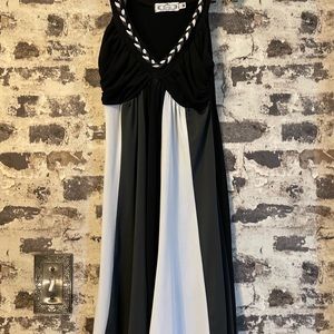 Beautiful flowy color block dress with rope neckline